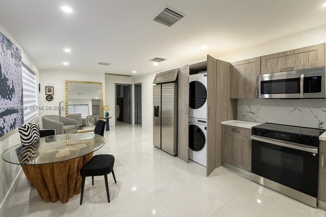 926 NW 59th St in Miami, FL - Building Photo - Building Photo