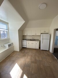 325 S Pacific Ave, Unit 3 in Pittsburgh, PA - Building Photo - Building Photo