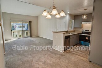 27648 Susan Beth Way in Santa Clarita, CA - Building Photo - Building Photo