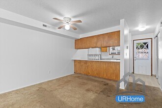 Fern Hill Apartments in Portland, OR - Building Photo - Building Photo