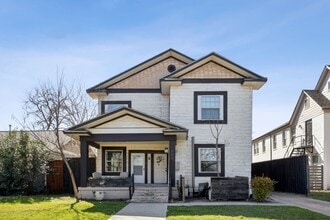 605 S Oak Cliff Blvd, Unit Unit 4 in Dallas, TX - Foto de edificio - Building Photo