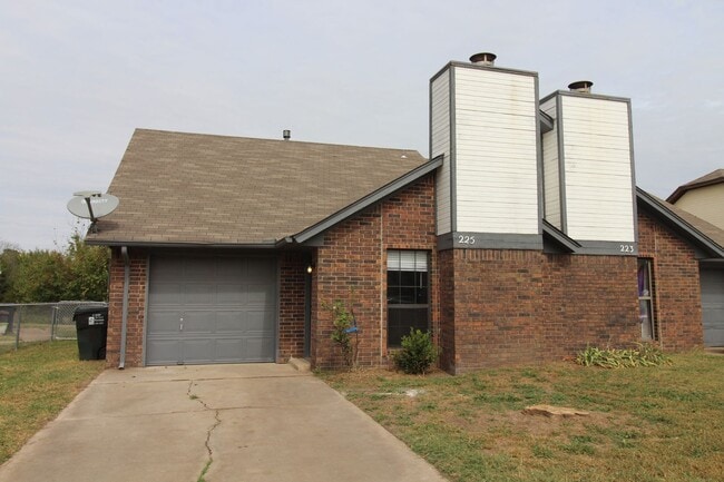 property at 223-225 Skylark Ct