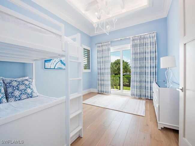 188 West St in Naples, FL - Building Photo - Building Photo