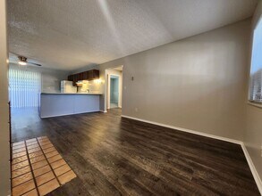 2922 Straus Ln in Colorado Springs, CO - Building Photo - Building Photo