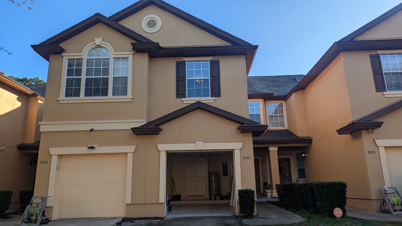 3587 Hartsfield Forest Cir in Jacksonville, FL - Building Photo