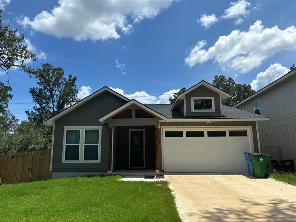 59 Wood Glen Dr in Wimberley, TX - Building Photo