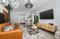 2409 Bastrop St photo'