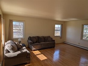 21 Maloney Ln in Goshen, NY - Building Photo - Building Photo