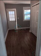 10 McCrary St in Greenville, SC - Building Photo - Building Photo