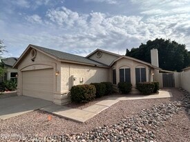 8835 W Charleston Ave in Peoria, AZ - Building Photo