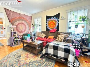 218 Foster St in Boston, MA - Building Photo - Building Photo