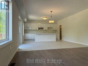 3163 Searidge St in Severn, ON - Building Photo - Building Photo