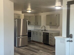 108 E Madison Ave in Belgrade, MT - Building Photo - Building Photo