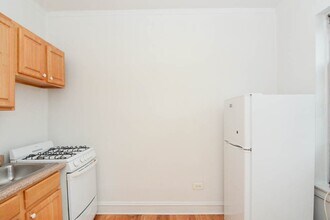 4856 N Damen Ave in Chicago, IL - Building Photo - Building Photo