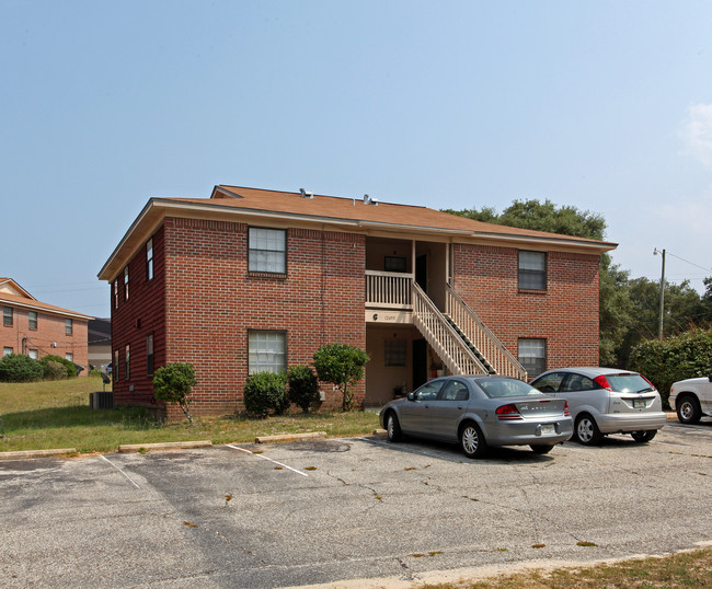 Aqua-Porta Apartments in Pensacola, FL - Building Photo - Building Photo