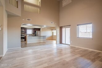 14501 Meadow Lawn in El Paso, TX - Building Photo - Building Photo