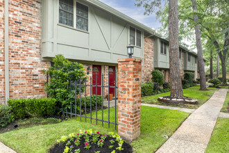 Tallowood Townhomes in Houston, TX - Building Photo - Building Photo