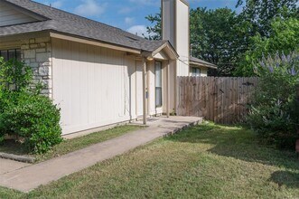 1114 Woodlief Trail in Round Rock, TX - Building Photo - Building Photo