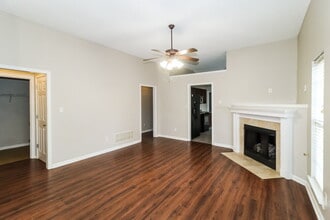 10229 Cottage Farms Dr in Memphis, TN - Foto de edificio - Building Photo