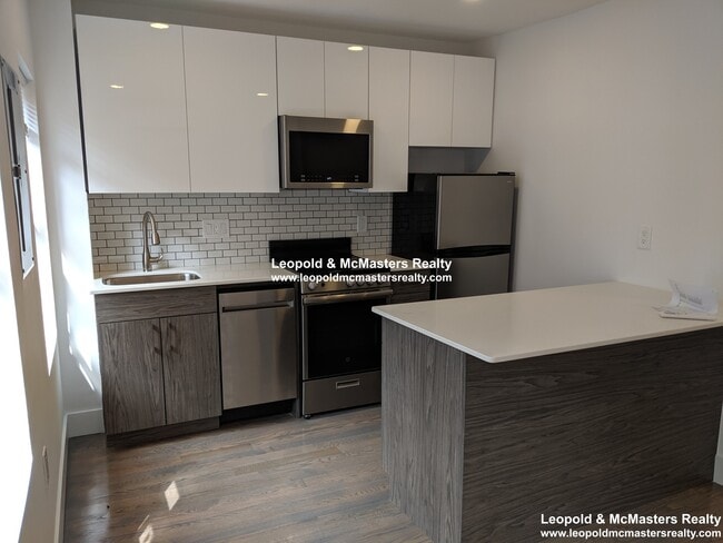 36 Joy St, Unit 3