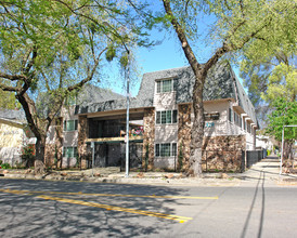 Normandy Arms Apartments in Sacramento, CA - Building Photo - Building Photo