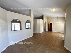 2133 SW Pruitt St in Port St. Lucie, FL - Foto de edificio - Building Photo