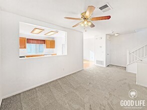 10340 Wateridge Cir in San Diego, CA - Building Photo - Building Photo