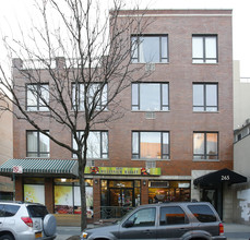 265 Bedford Ave in Brooklyn, NY - Building Photo - Building Photo