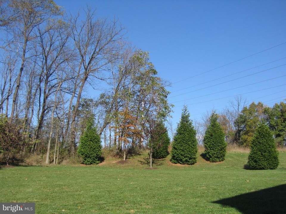 388 Starkey's Landing in Shepherdstown, WV - Building Photo