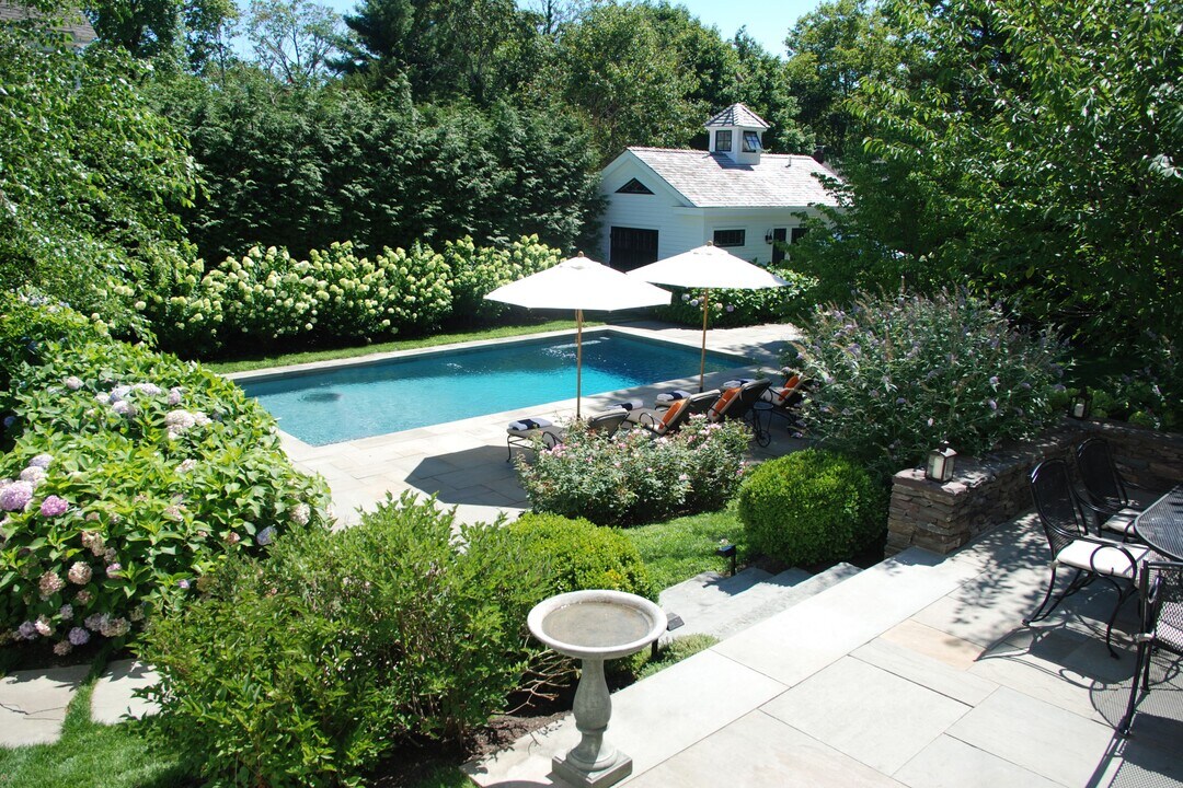 23 Howard St in Sag Harbor, NY - Building Photo