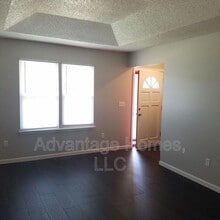 11418 E 71 St in Raytown, MO - Building Photo - Building Photo