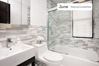 Private bedroom in 4 bed/2 bath Home in New York, NY - Building Photo - Building Photo