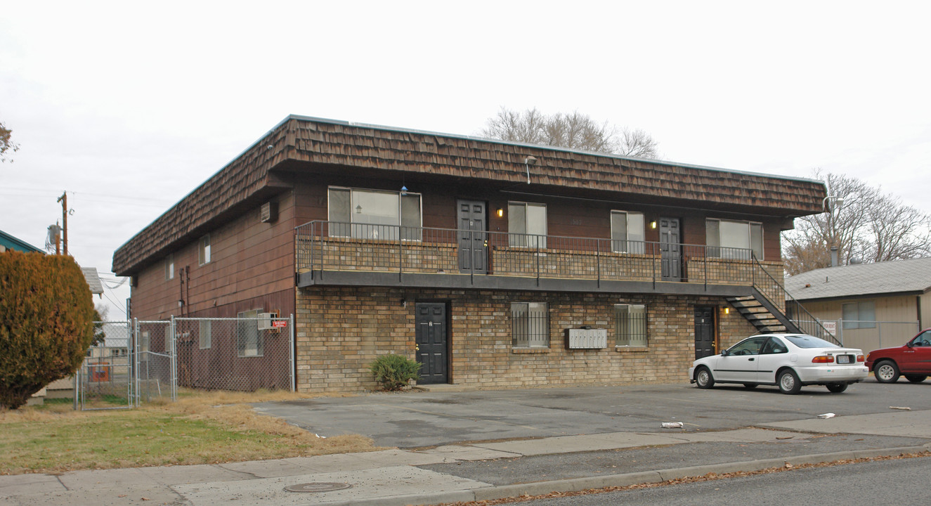 1507 Cherry Ave in Yakima, WA - Building Photo