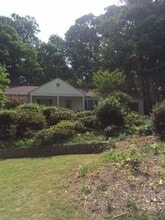 2051 Bishop Creek Dr in Marietta, GA - Building Photo - Building Photo