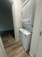 2411 Seabright Ave in Compton, CA - Building Photo - Building Photo