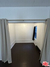 30 Dudley Ave in Los Angeles, CA - Building Photo - Building Photo