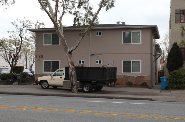 1140 El Camino Real in Burlingame, CA - Foto de edificio - Building Photo