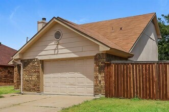 605 Oakland Hills Dr in Arlington, TX - Building Photo - Building Photo