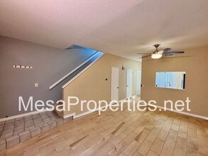 926 W Philadelphia St in Ontario, CA - Building Photo - Building Photo