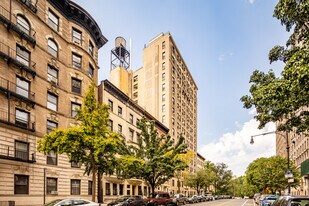 310 W 106th St in New York, NY - Building Photo