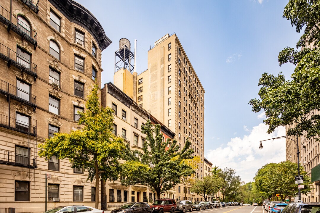 310 W 106th St in New York, NY - Foto de edificio