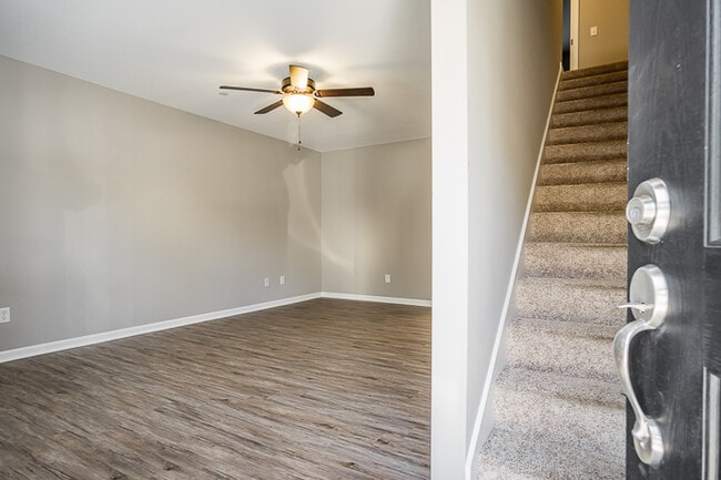 402 Ellis Ave, Unit D3 in Cookeville, TN - Foto de edificio - Building Photo