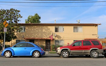 Windemere Apartments in Hayward, CA - Building Photo - Building Photo