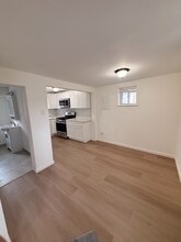 24591 Valley Ave in Eastpointe, MI - Building Photo - Building Photo