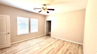 545 Euclid St in Beaumont, TX - Foto de edificio - Building Photo