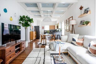 745 Kirkwood Ave SE in Atlanta, GA - Building Photo