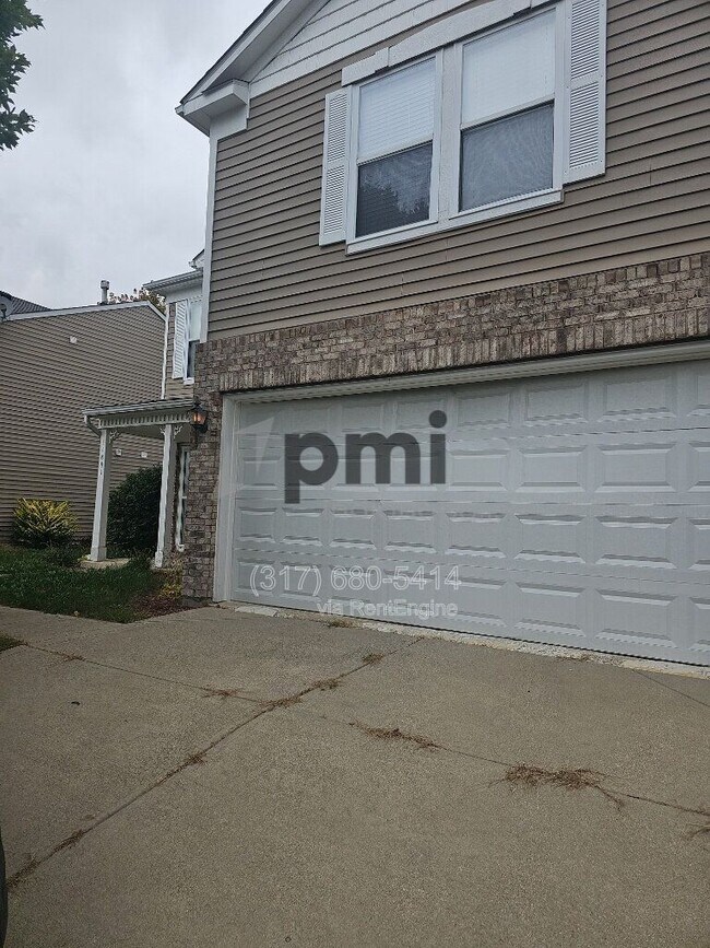 1891 Prairie Sky Ln in Greenwood, IN - Building Photo - Building Photo