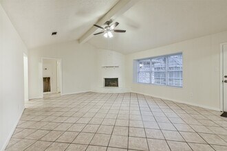 5518 Ashgate Dr in Spring, TX - Building Photo - Building Photo