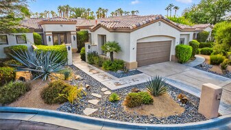 4 Milano Cir in Palm Desert, CA - Building Photo