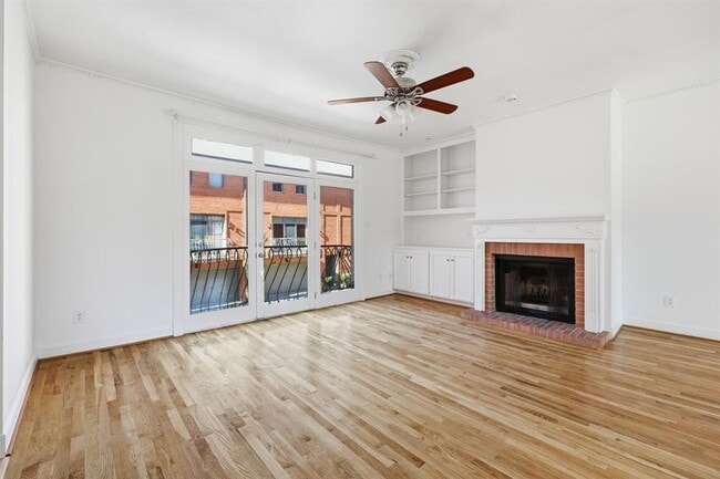 property at 1626 Palma Plaza